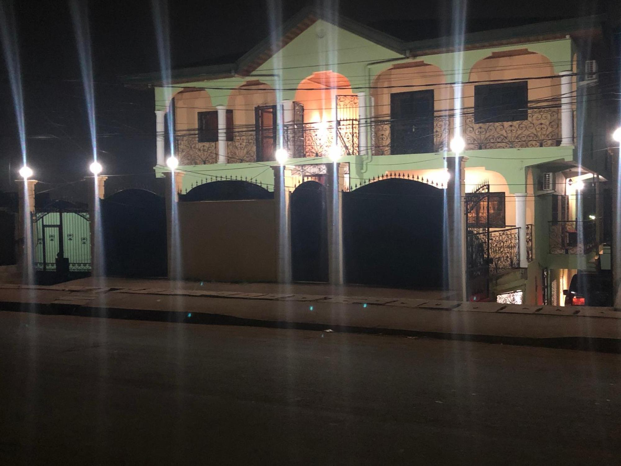Appartement Moderne De 120M2 , Dote De Cameras De Surveying Et Situe A Maetur Nkomo, Un Quartier Residentiel Yaoundé Kültér fotó