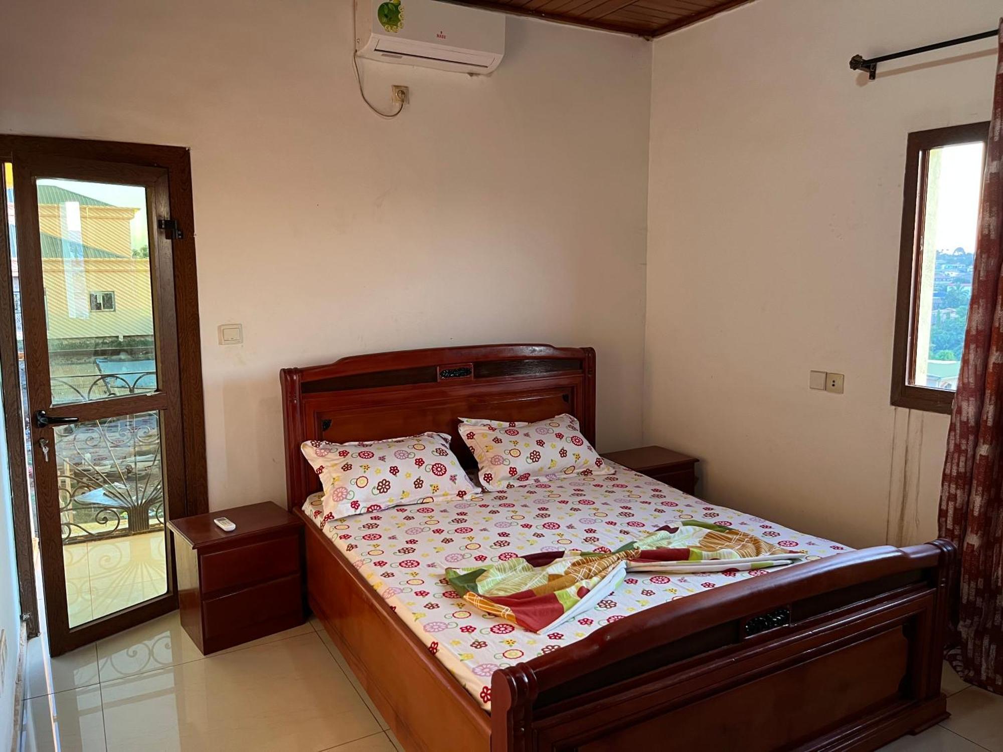 Appartement Moderne De 120M2 , Dote De Cameras De Surveying Et Situe A Maetur Nkomo, Un Quartier Residentiel Yaoundé Kültér fotó